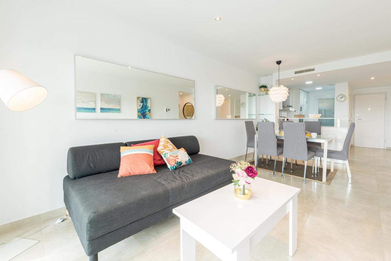 Myflats Luxury Ocean Side Apartment Arenales del Sol